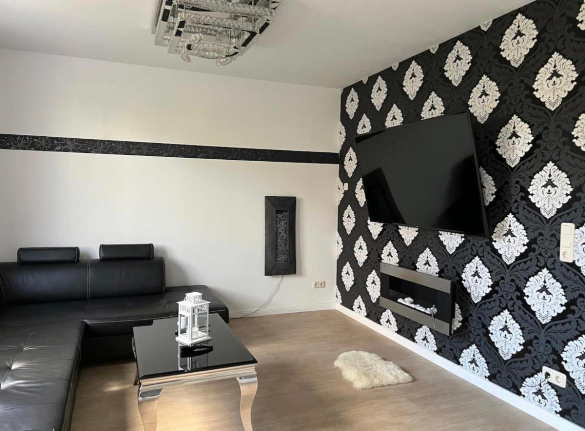 Haushälfte Mit Garten, Kamin, Grill&whirlpool Nähe Ber Ferienhaus Berlin