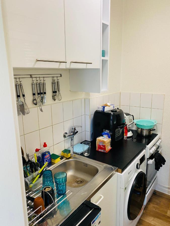 Eastside In With Two Rooms&kitchen Including Bathroom In A Location In Warschauer Straße Privatunterkunft Berlin