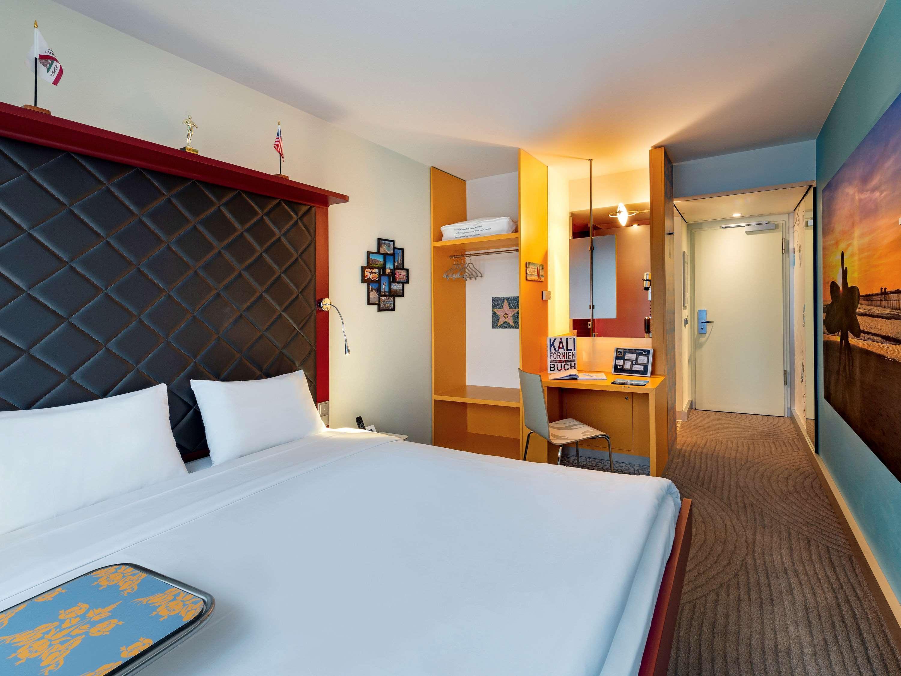 Ibis Styles Mitte 3*
