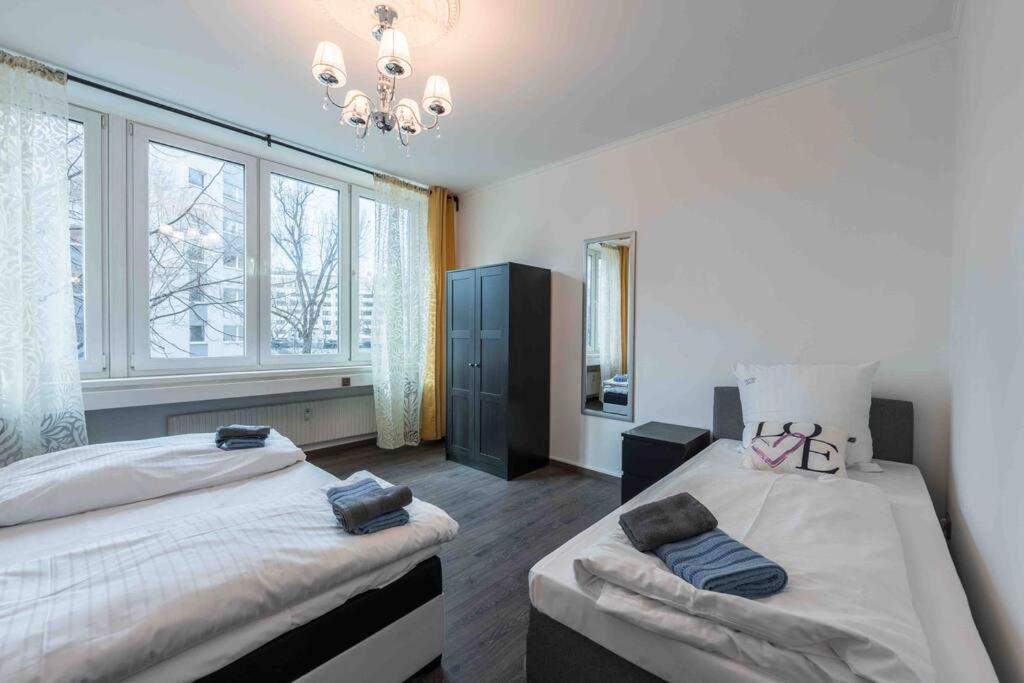 Big 7rms Loft, 1alocation Apartment Berlin