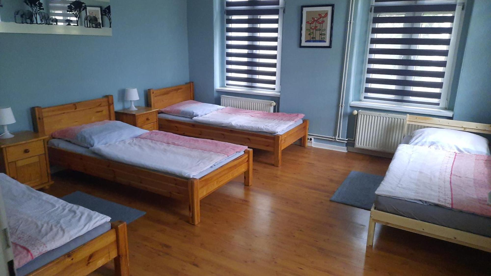 Fewo1-1 Zim Apart-4 Bett-kueche-dusche Wc-parkplatz Lejlighedshotel Berlin