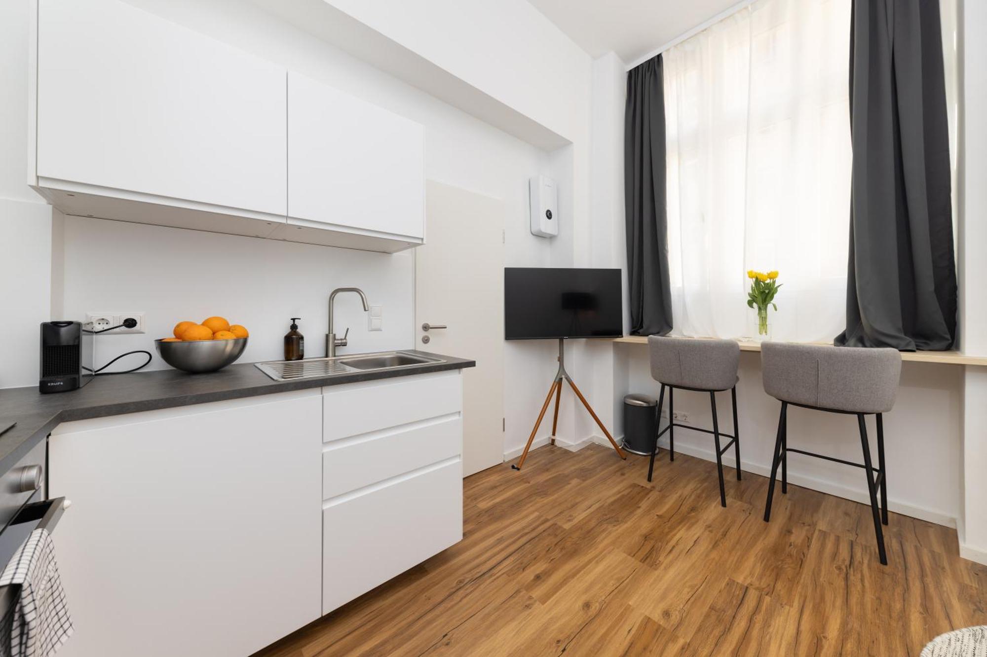 Apartment Nests - Modernes Mit Zwei Baedern