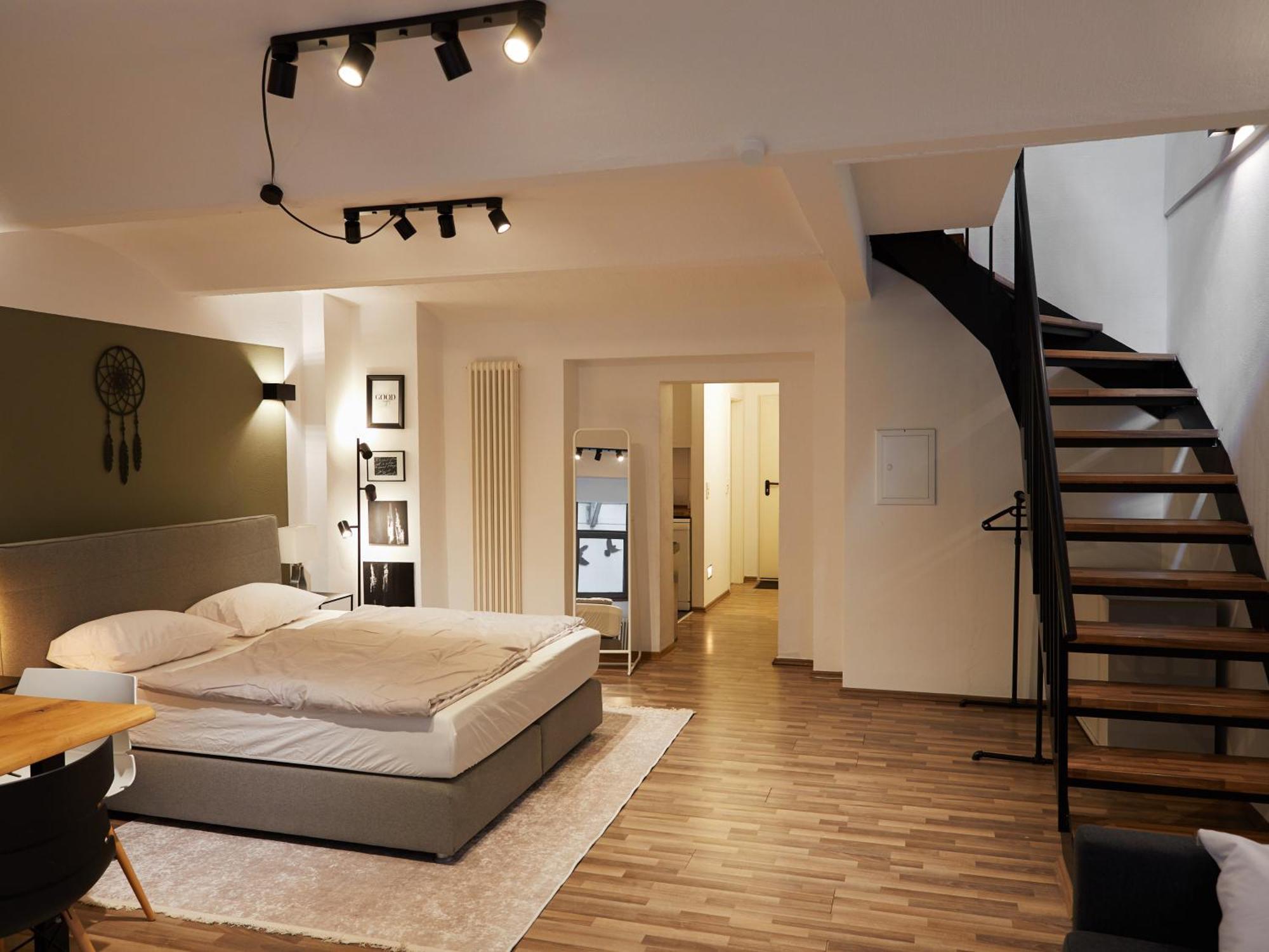 Apartment 95m2 Loft Mit Terasse 1b 2r Kreuzberg *