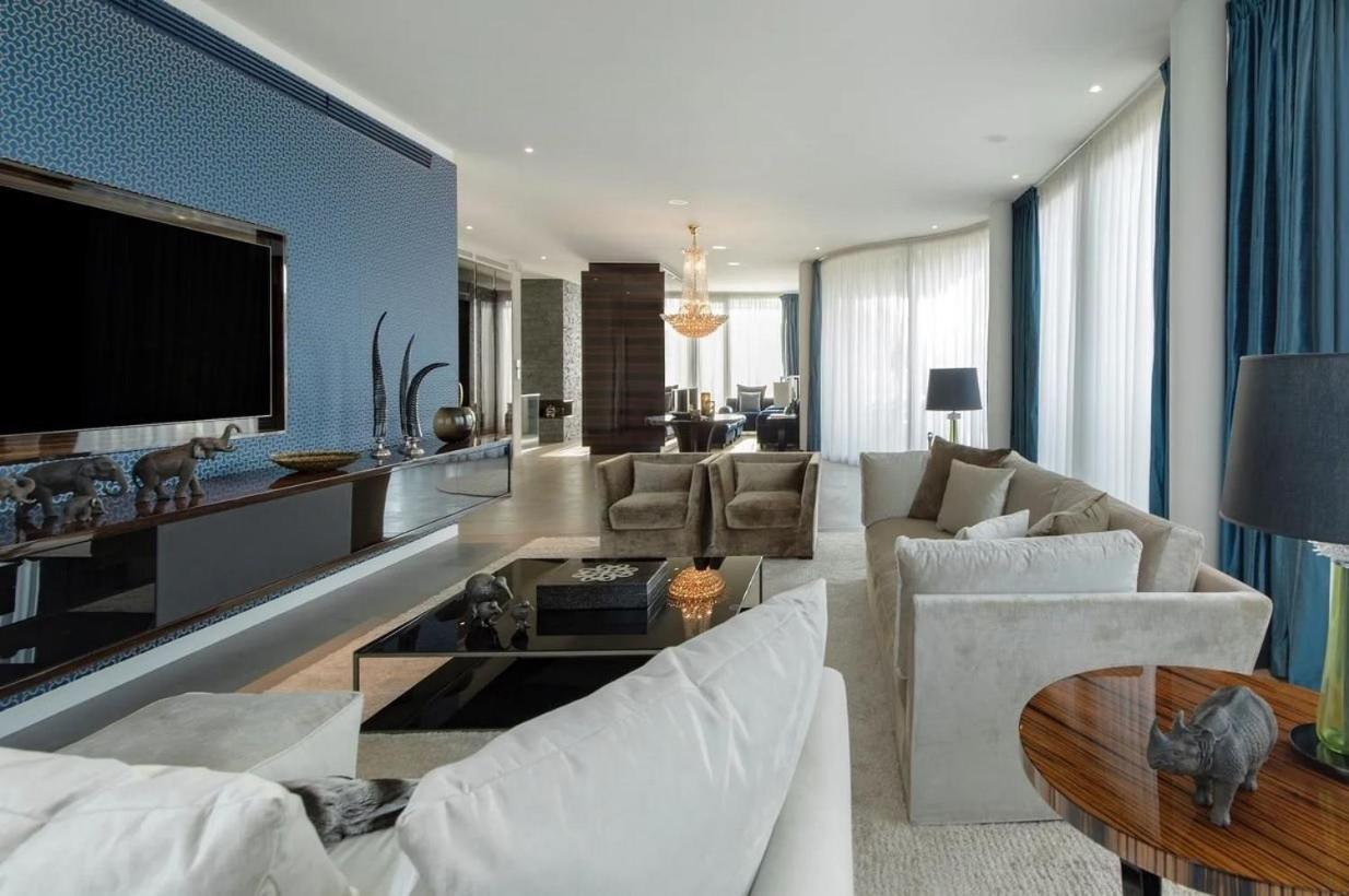 Ultra Luxury Penthouse With Pool Berlin