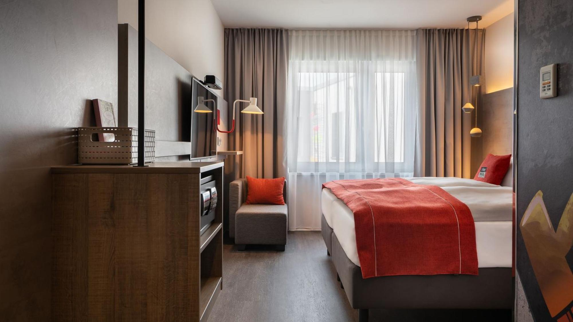 - The Niu, Hide Friedrichshain By Ihg 3*