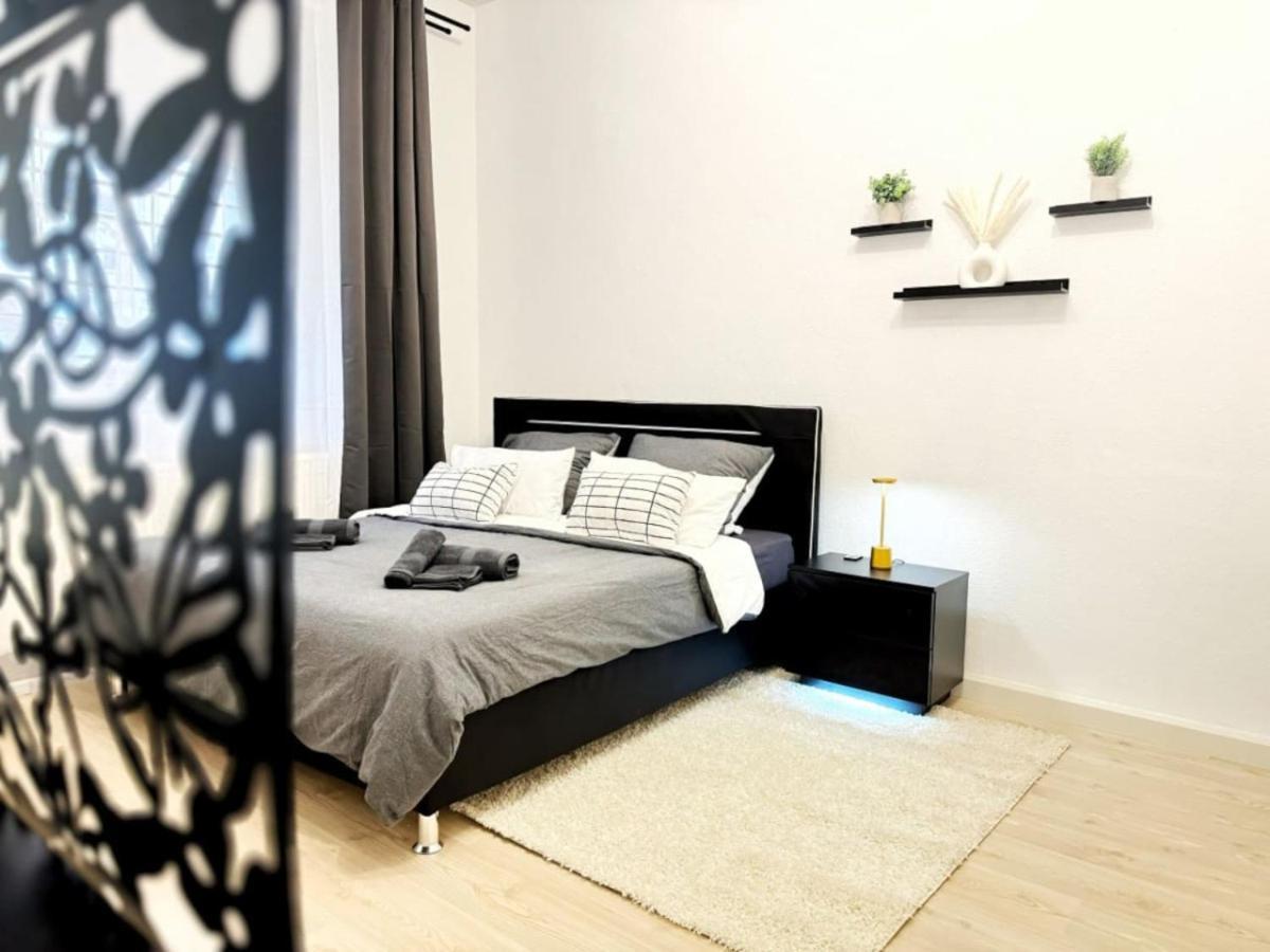 I Spacious Private In Heart Of Berlin