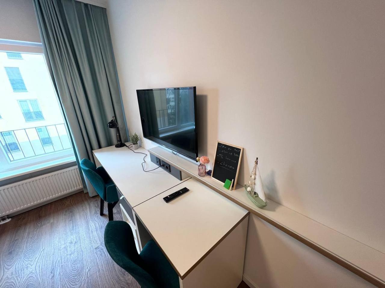Modern In & Free Gym Access Apartment *