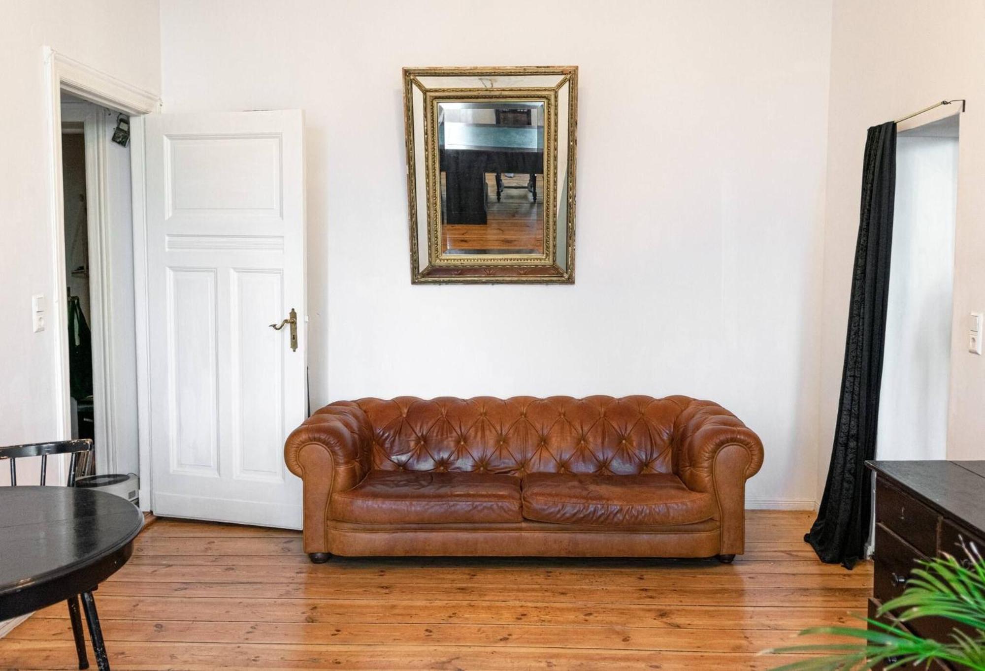 Artistic Altbau Apartment