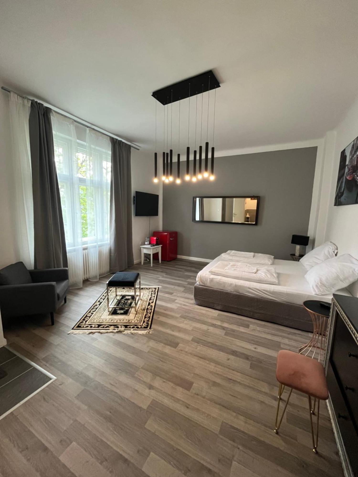 King David Garden Bed & Breakfast *