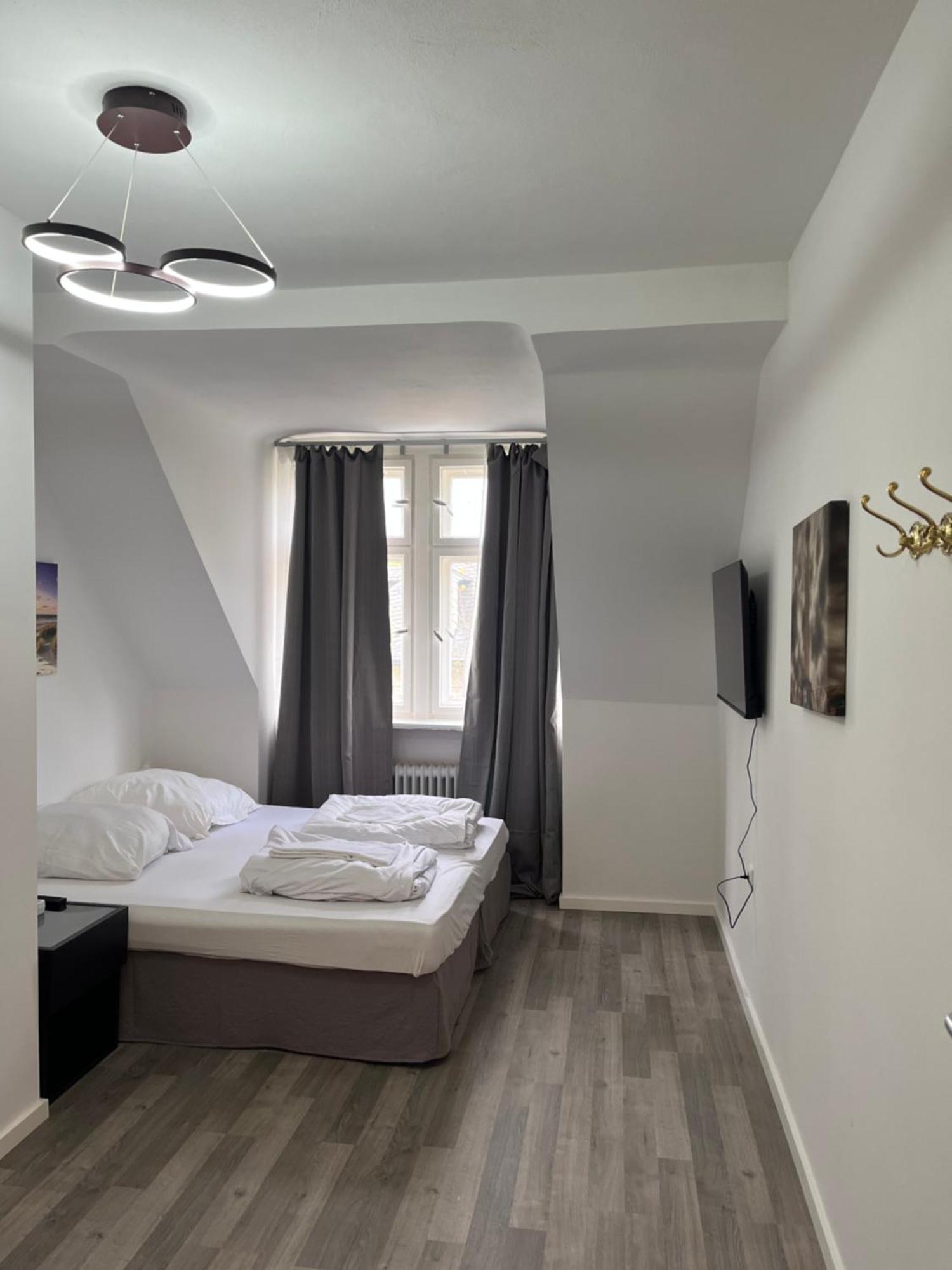 Bed & Breakfast King David Garden *