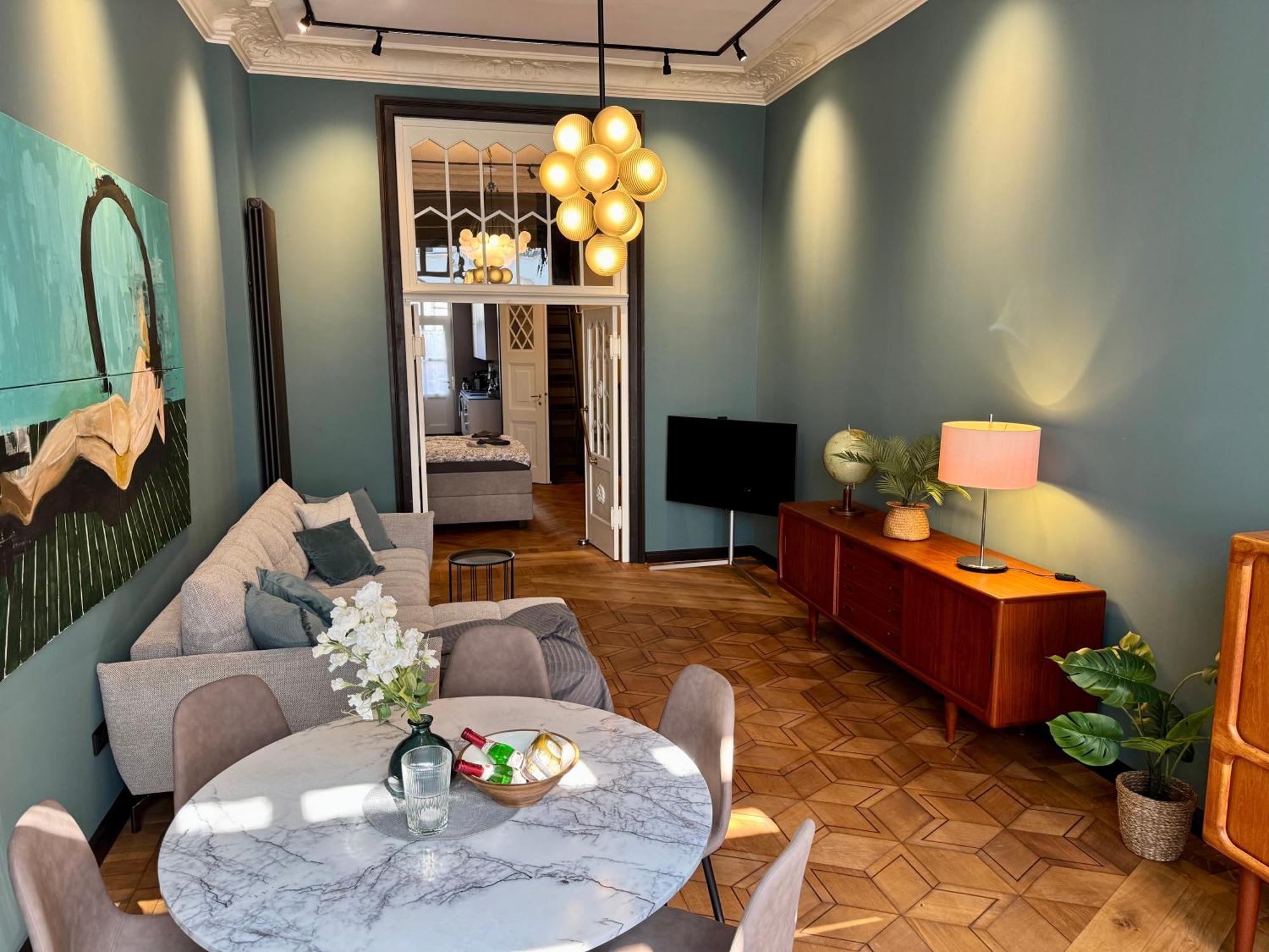 Design-apartment Benedict Luxus, Stil & Workspace Apartment