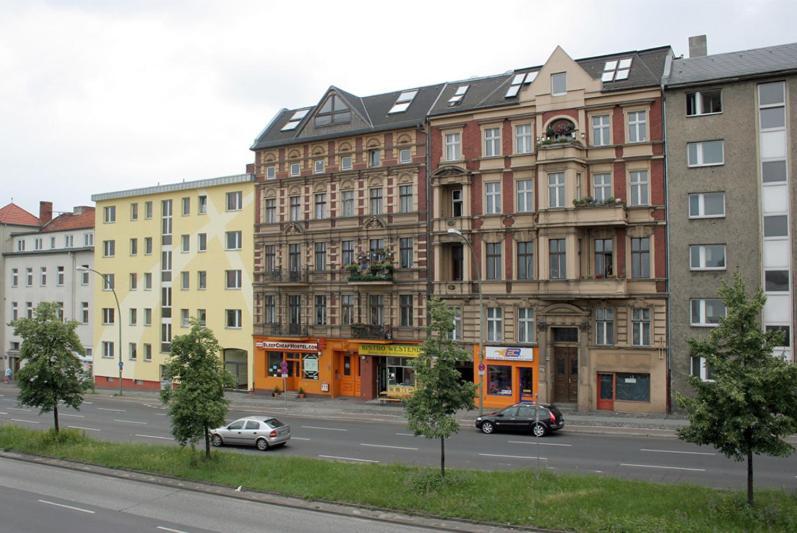 Sleep Cheap * Berlin