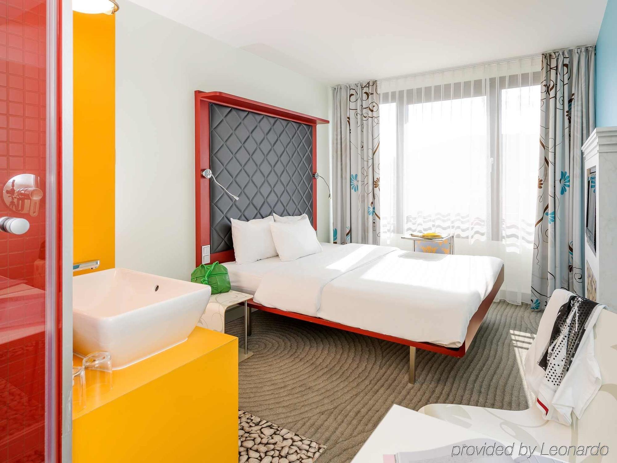 Ibis Styles Mitte 3*