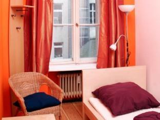 Sleep Cheap Berlin
