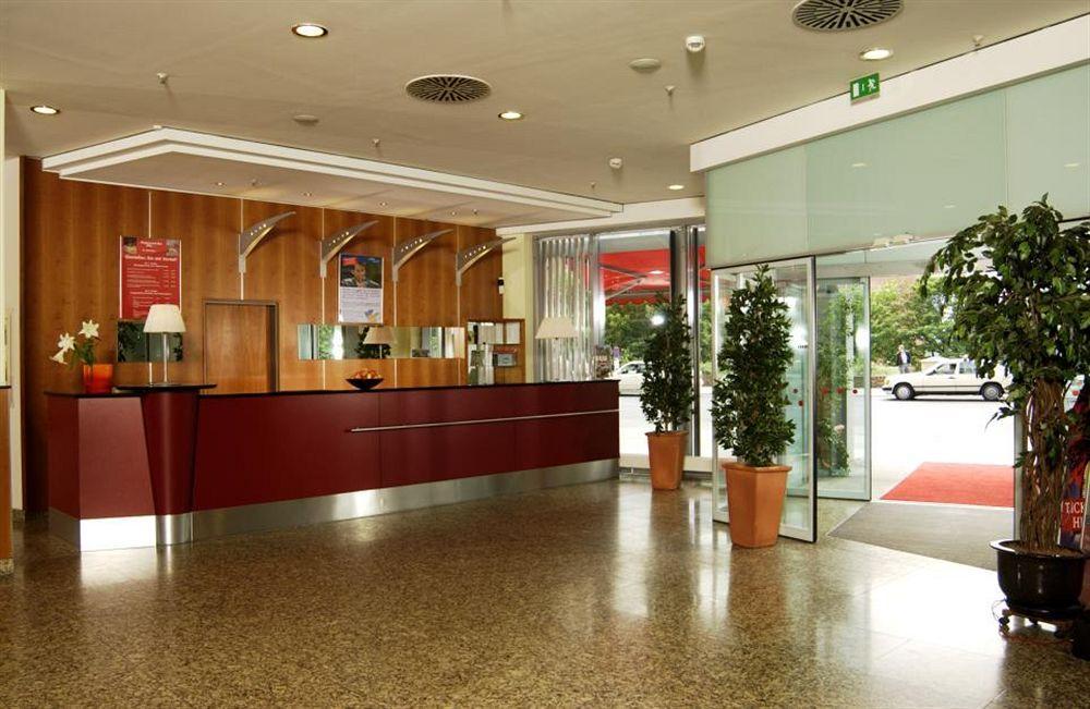Intercityhotel Ostbahnhof Hotel 3*