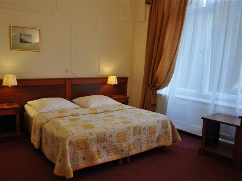 Hotel Savoy Near Kurfuerstendamm 3*