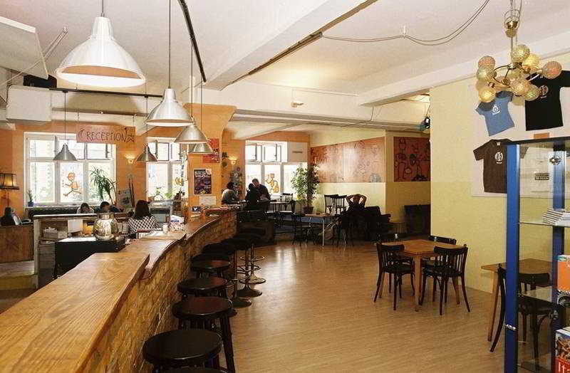 Hostel Ballhaus *