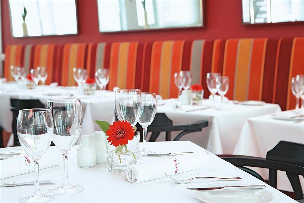 Intercityhotel Ostbahnhof 3*
