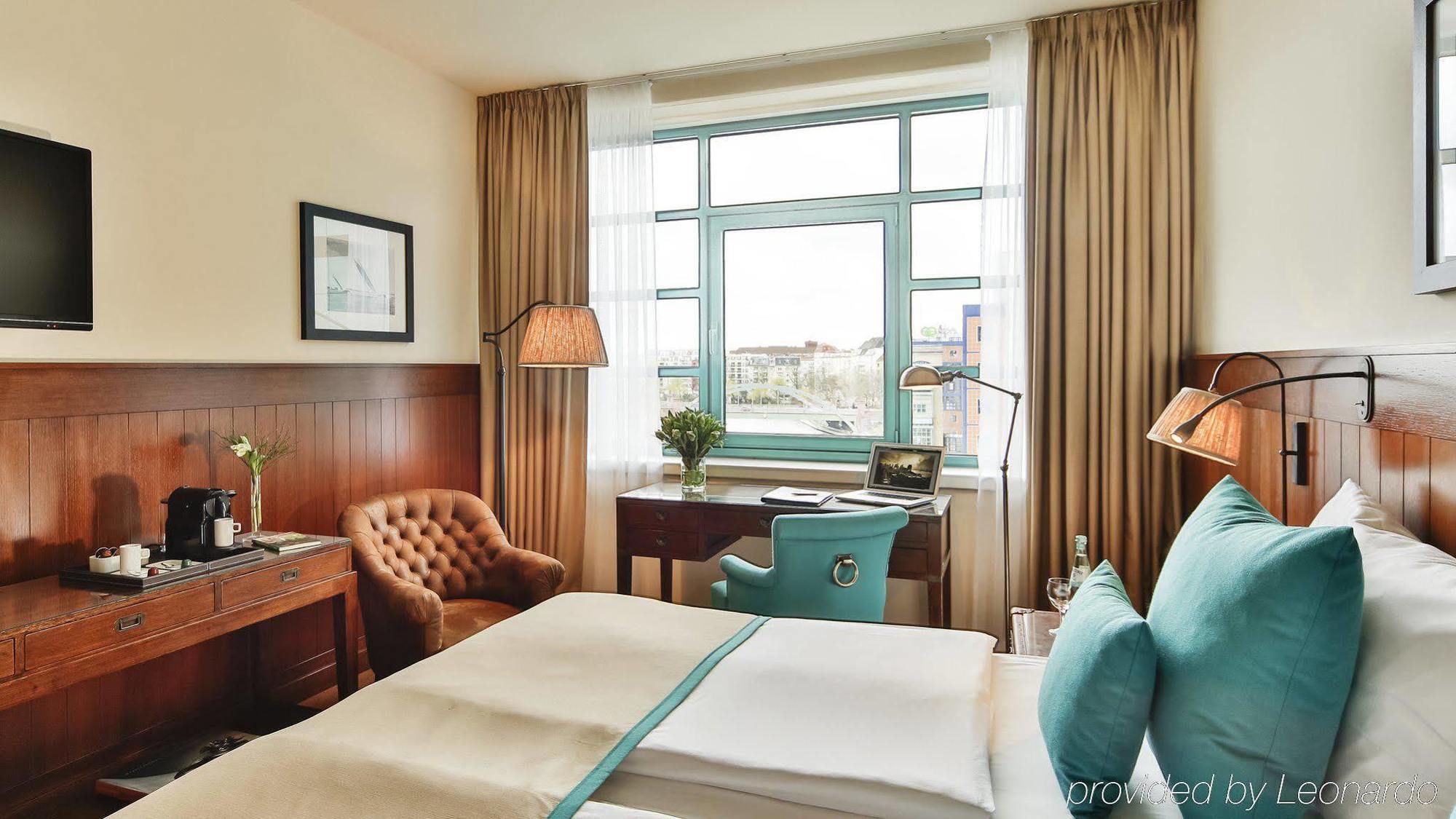 Abion Hotel 5*