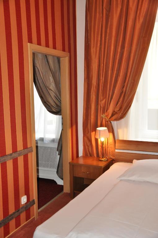 Savoy Near Kurfuerstendamm 3*