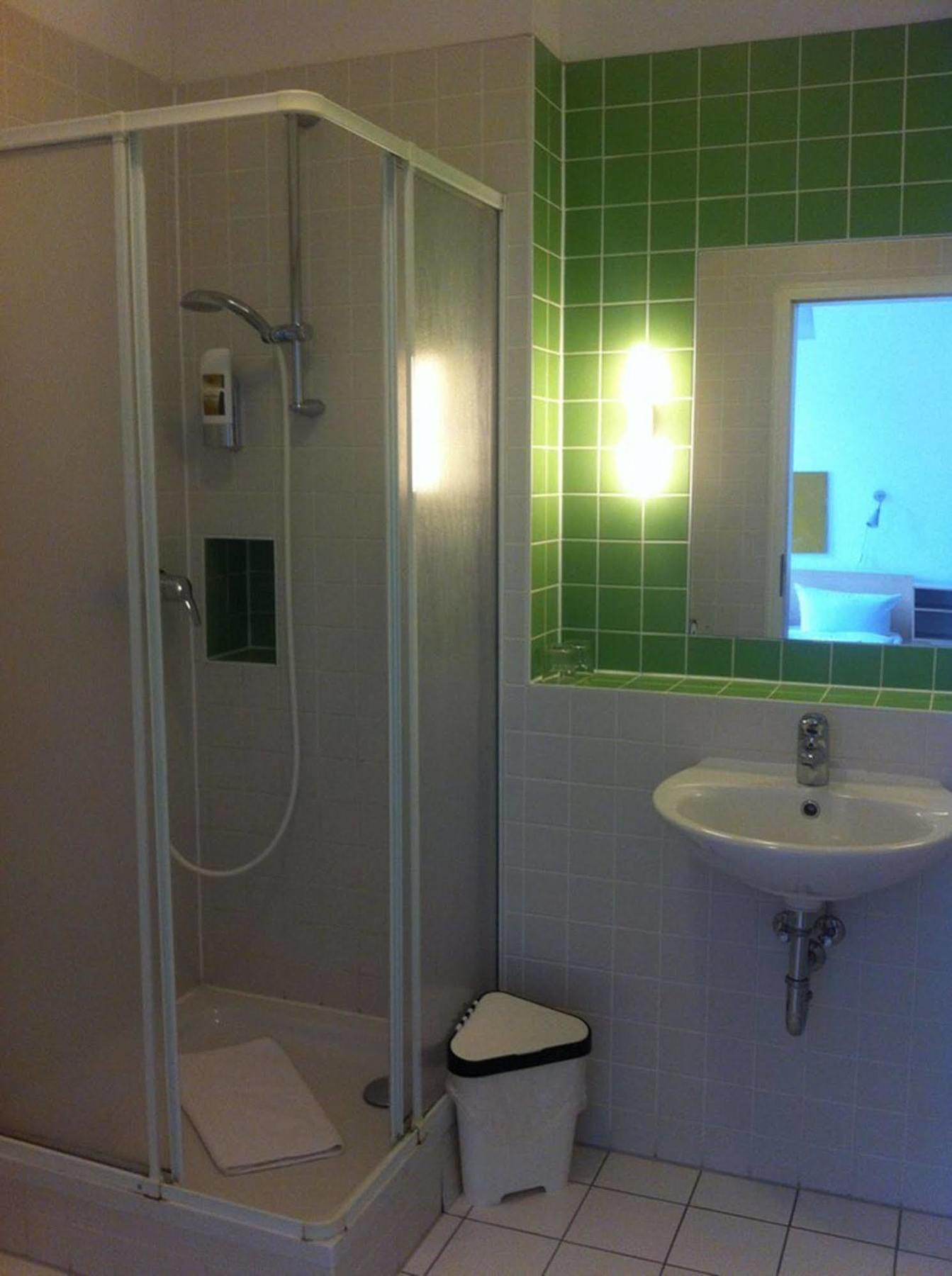 Peters - Andere 3*