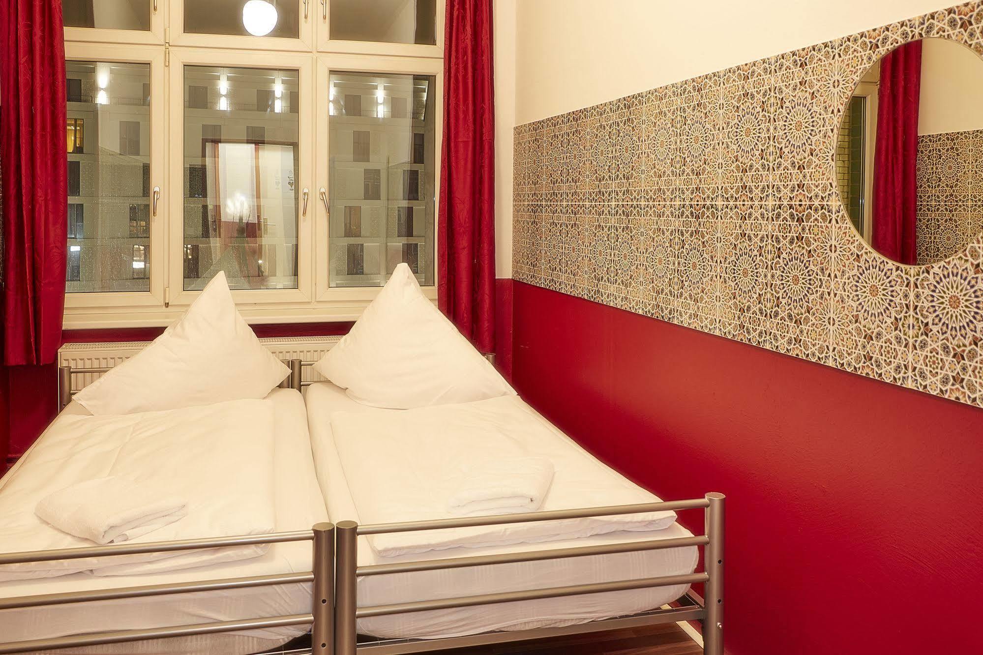 Hostel Ballhaus *
