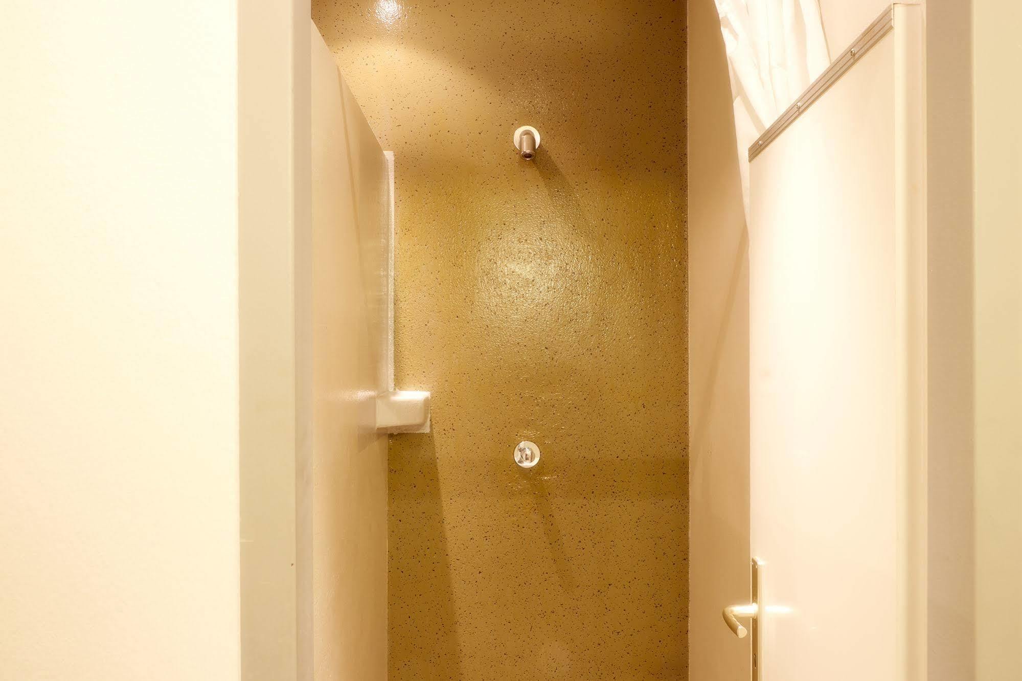 Ballhaus Hostel Berlin