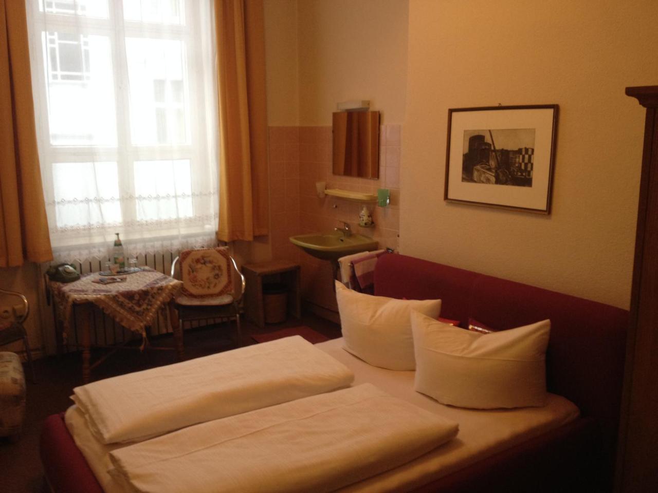 Columbus Am Kurfurstendamm Guest house