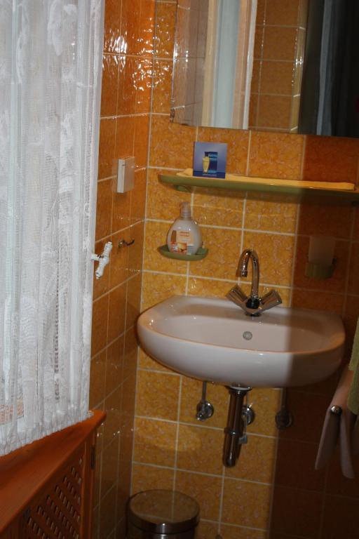 Guest house Columbus Am Kurfurstendamm 2*