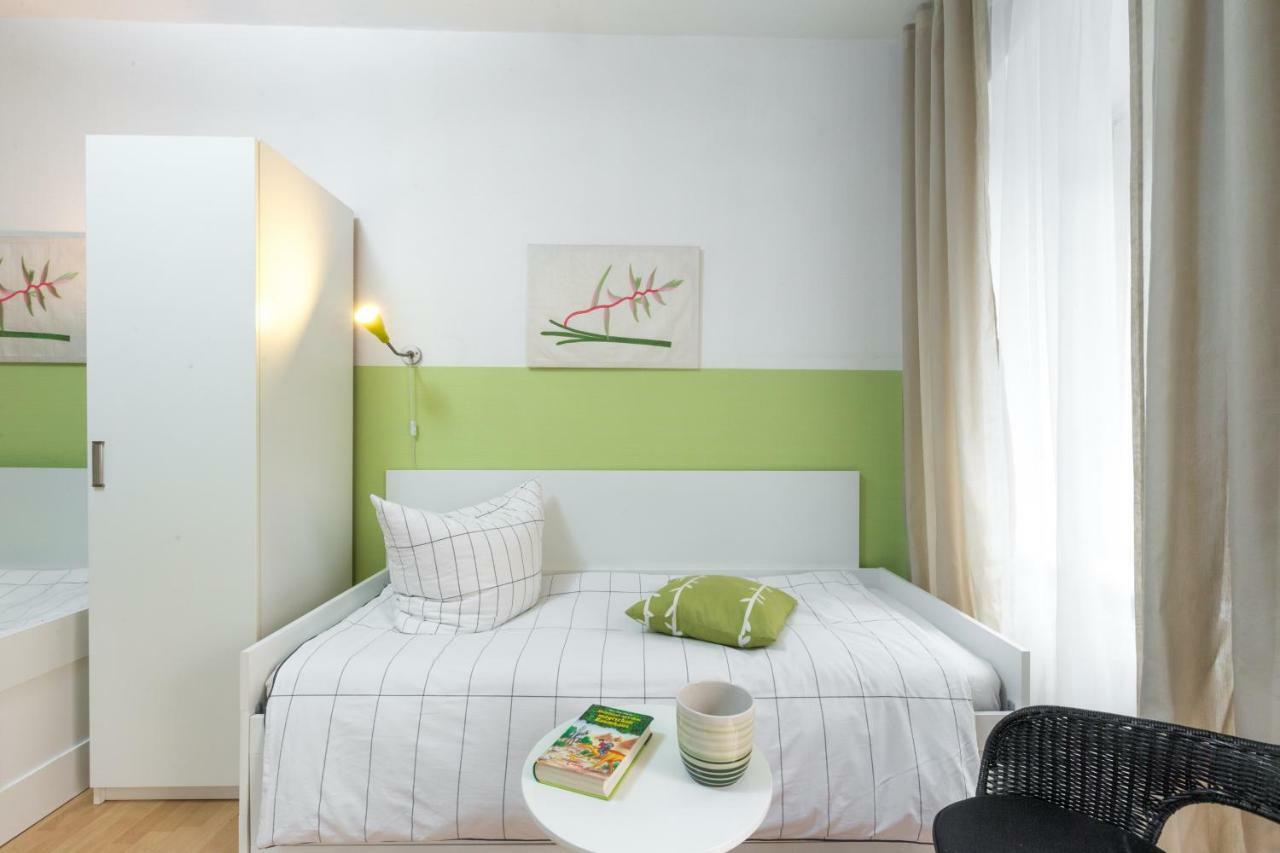 Schönes 2-zimmer-apartment In Kollwitzplatz-nähe Apartment *