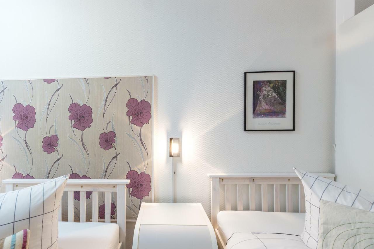 Schönes 2-zimmer-apartment In Kollwitzplatz-nähe Apartment