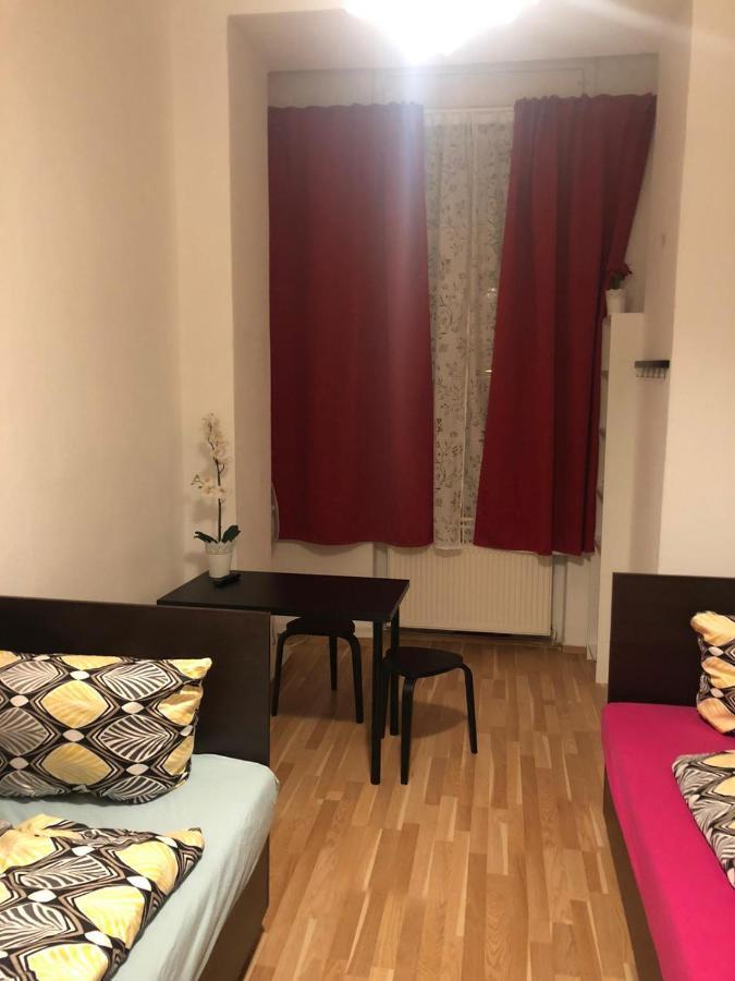 Apartment 2rooms Flat/center/merto *