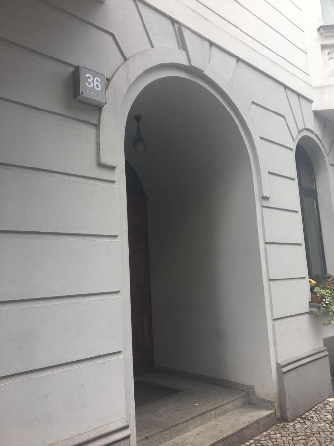 Apartment 2rooms Flat/center/merto *