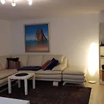 2 Zimmer-Einliegerwohnung Am Flughafen Schoenefeld
