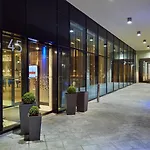 Holiday Inn Express - Berlin - Alexanderplatz, an IHG Hotel