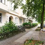 Cosy Loft Style Apartment In Berlin Wilmersdorf