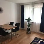 Schoene Neu Erbaute Wohnung