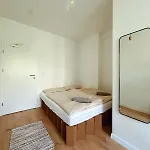 Helles Elegantes Zimmer In Berlin-Schoeneberg 5