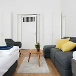 Greif By Rockchair Apartments L Superhost Status L 2 Bedrooms Boxspringbeds In City Center - Cozy Family & Business Flair Welcomes You!