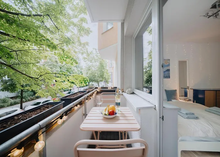 Lovely Apartment With Balcony - Cozy , Near Kadewe & Kurfuerstendamm