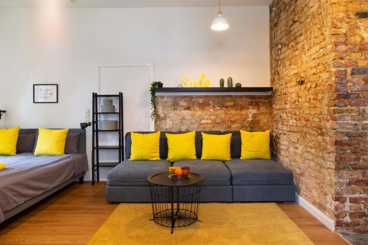 Shabby Chic +freshly Furnished&renovated Lejlighed