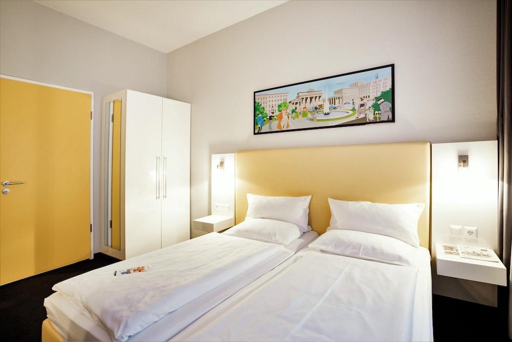Garner - Checkpoint Charlie By Ihg Hotel