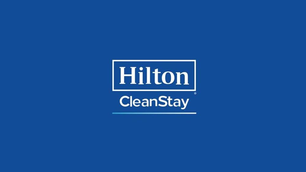 Hampton By Hilton West Hotel 3*