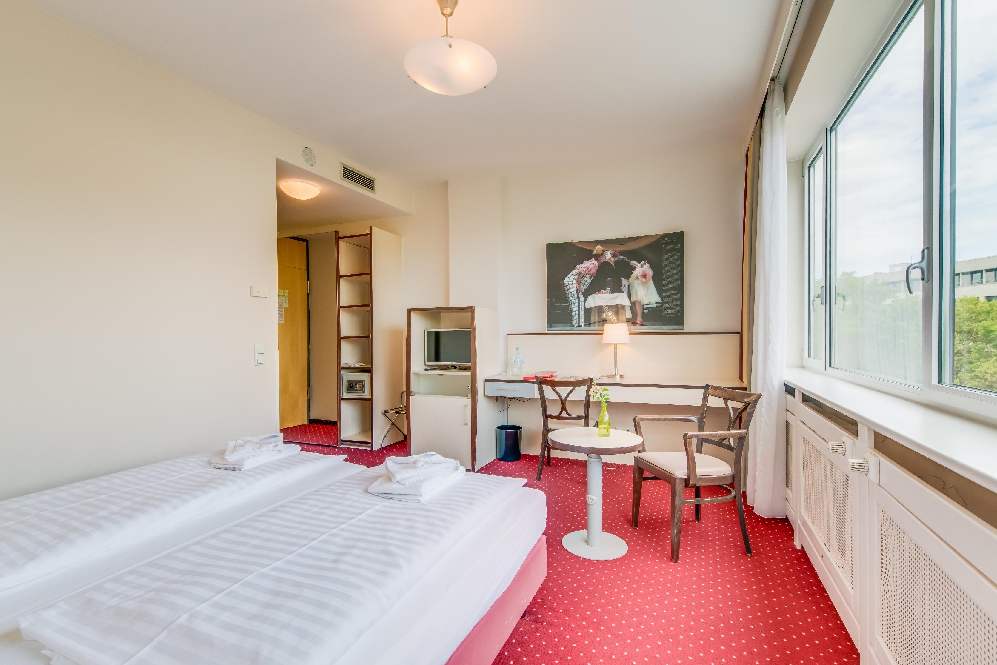 Come Kurfuerstendamm Hotel 3*
