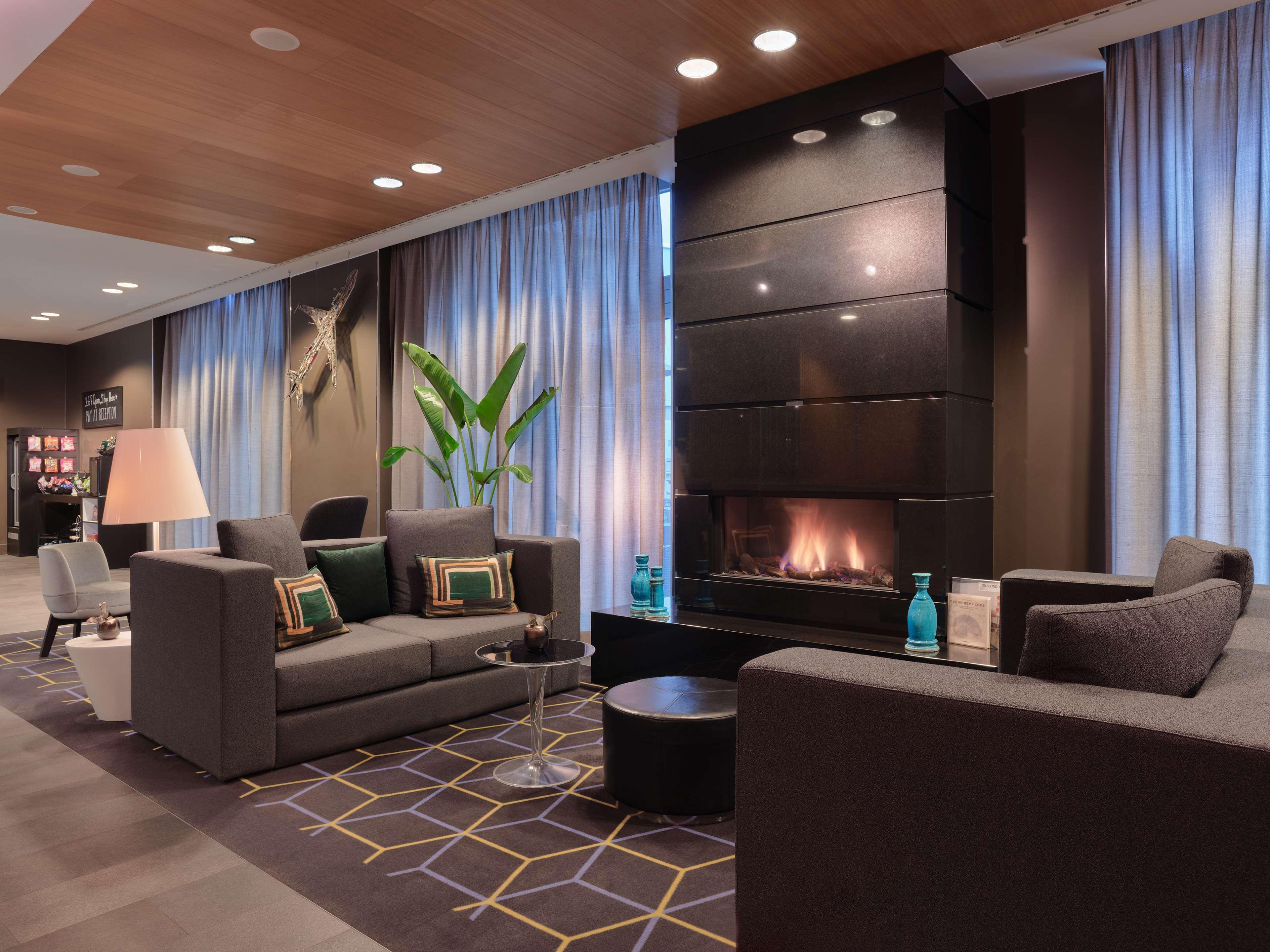 Lejlighedshotel Adina Hackescher Markt 4*