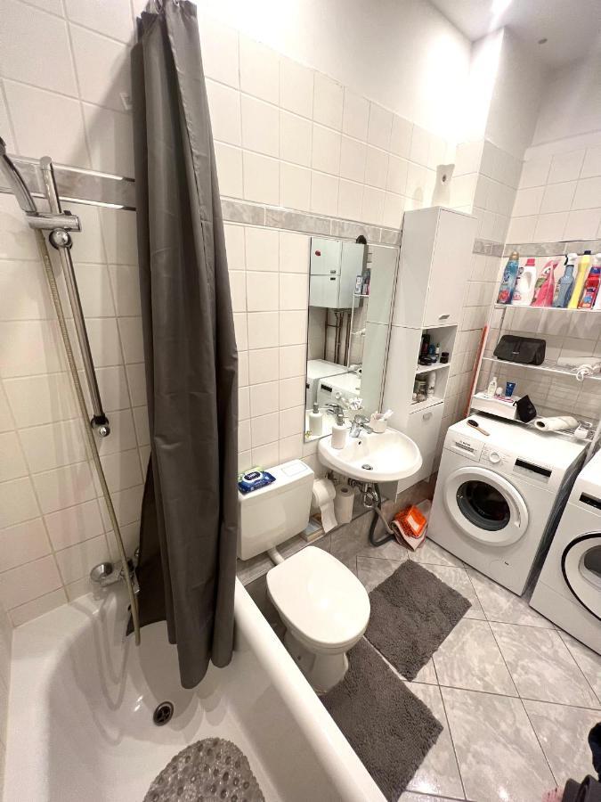 Cosy In Prenzlauer Berg Apartment
