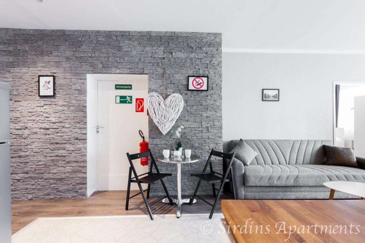 Big Fancy Center Apartment *