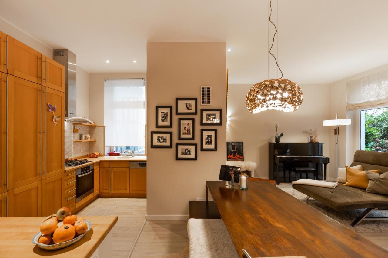 Luxury Townhouse With Garden - A Oasis Apartment *