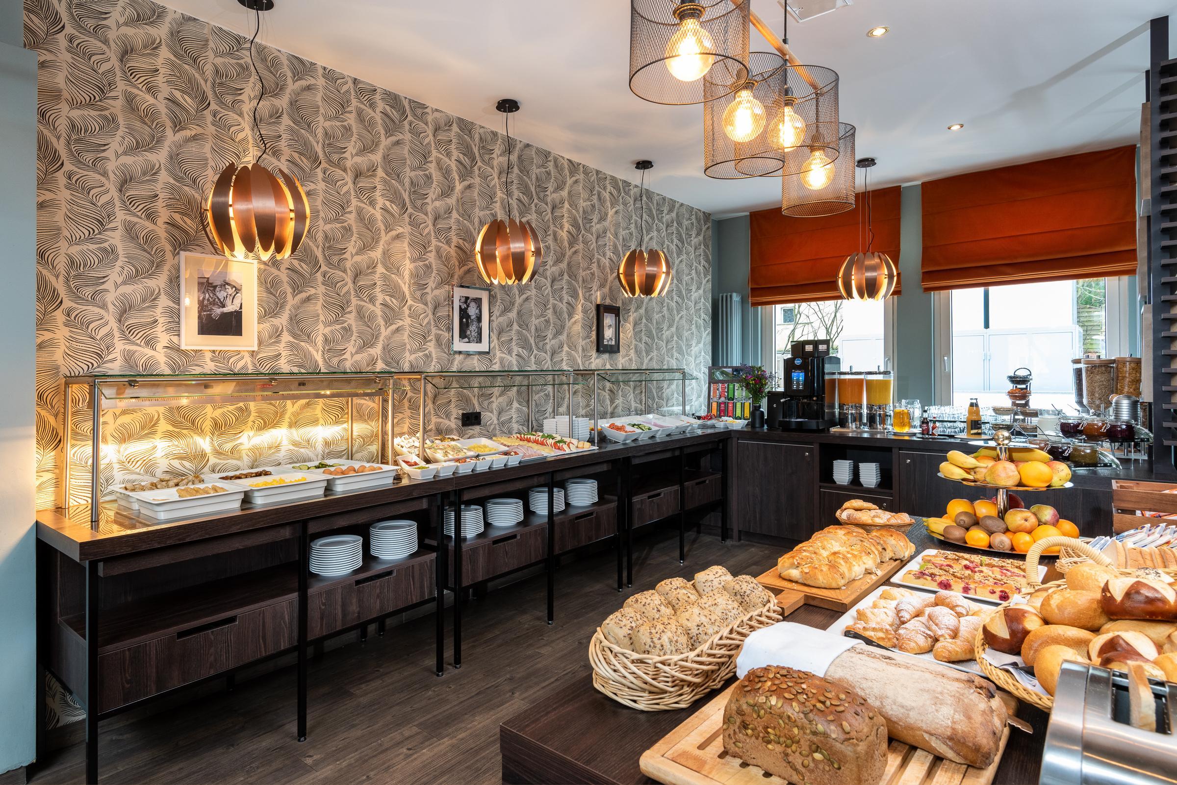 Hotel Leonardo Boutique City South 4*
