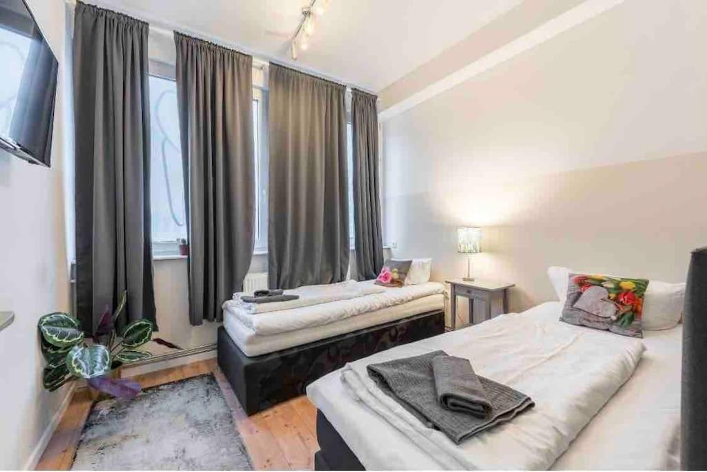Big Fancy Center Apartment Berlin
